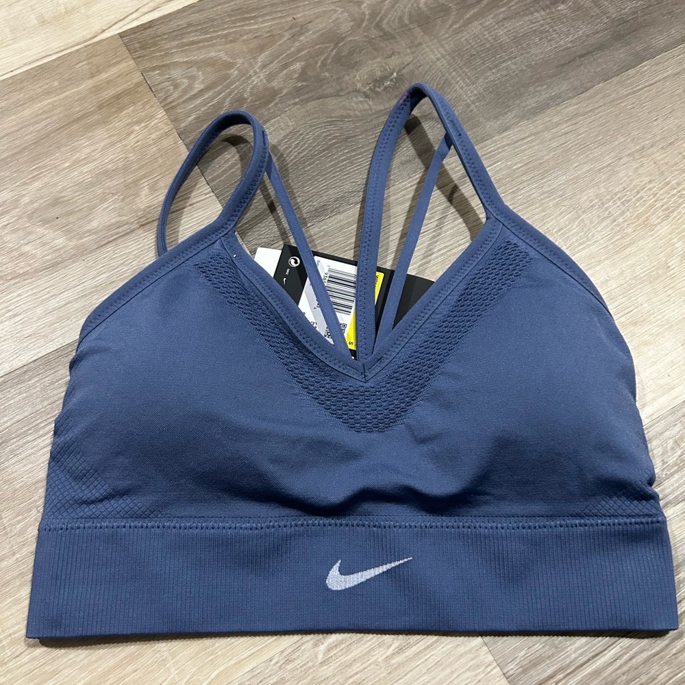 BNWT Women’s Seamless Sports Bra